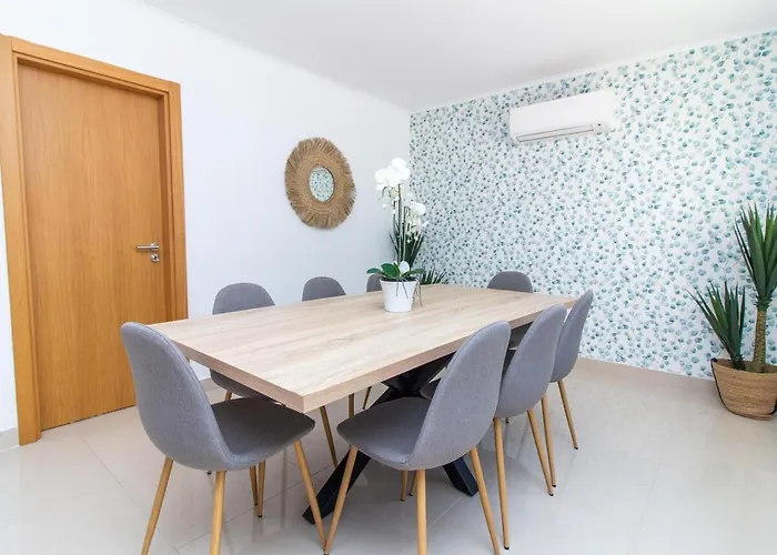 Paco No Vale By Ici Algarve *